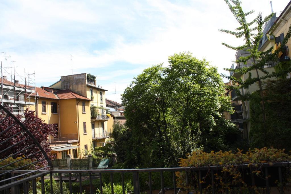 Paola Hotel *
